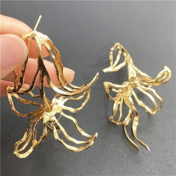 Flower Floral Stud Earrings – Elegant Petal Dangle Design, Lightweight - Picture 6 of 6